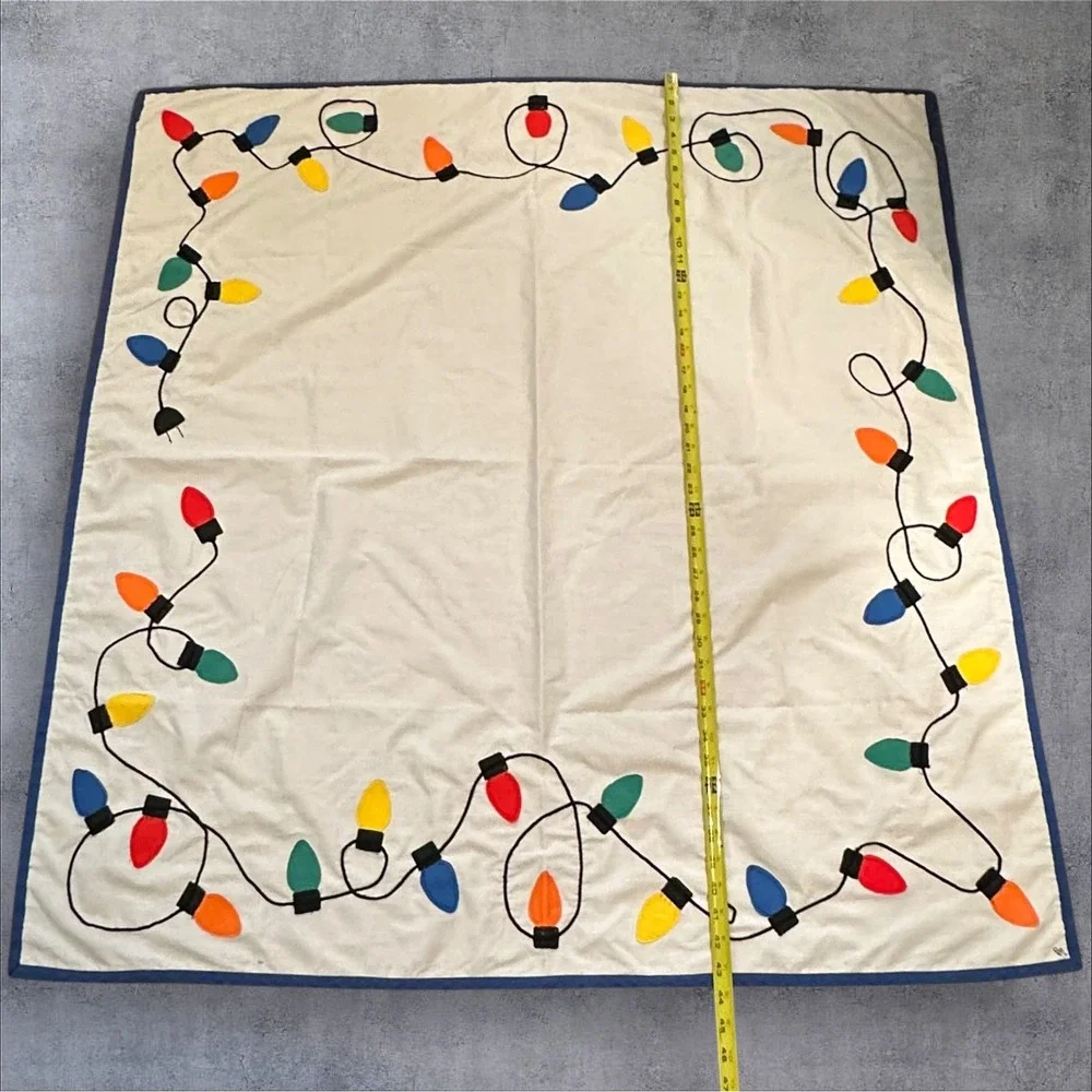 Handmade Christmas Tablecloth Fabric Applique‎ Lights Signed Dated 1991 43x41